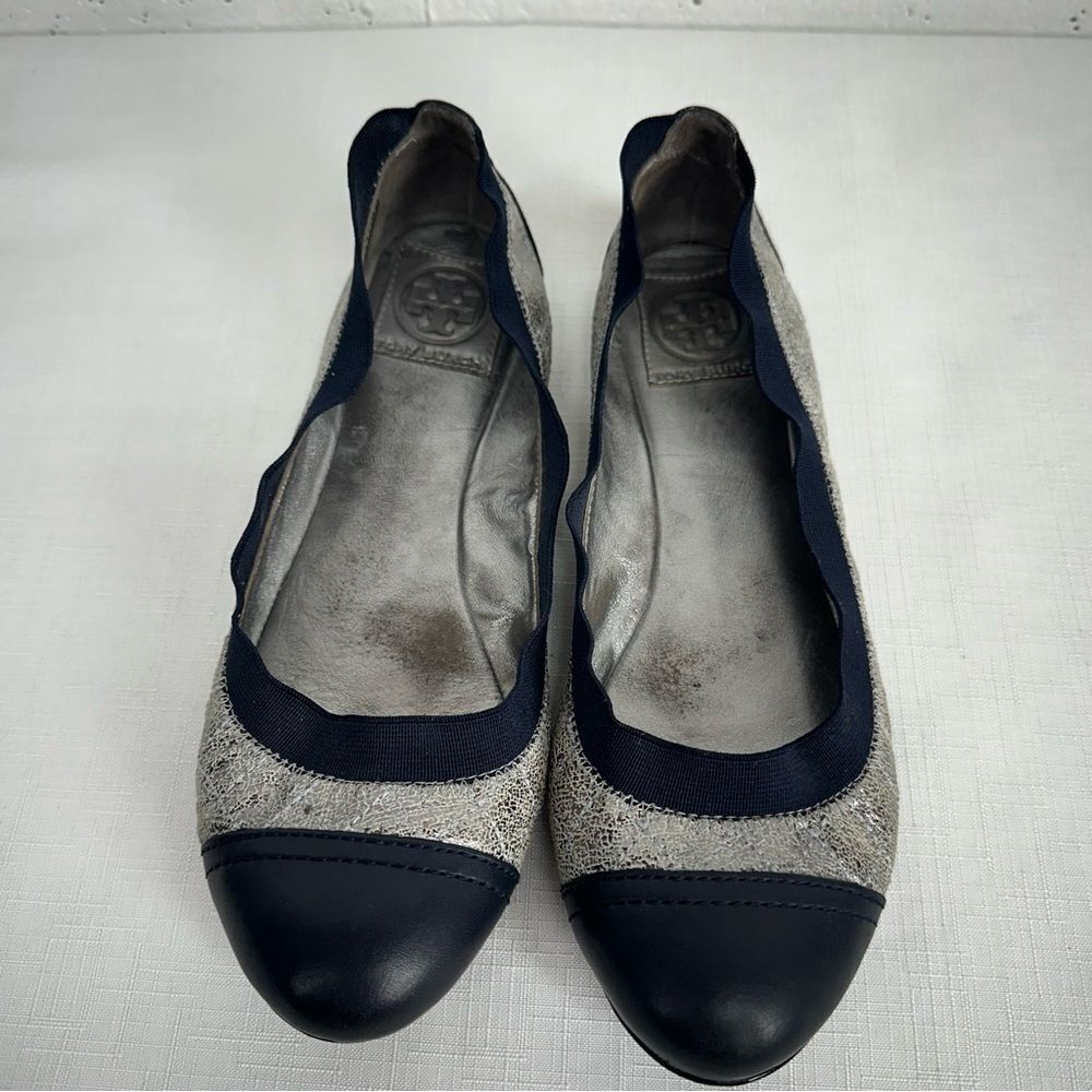 Tory Burch Size 7.5 Navy Blue and Distressed Silver Leather Flats